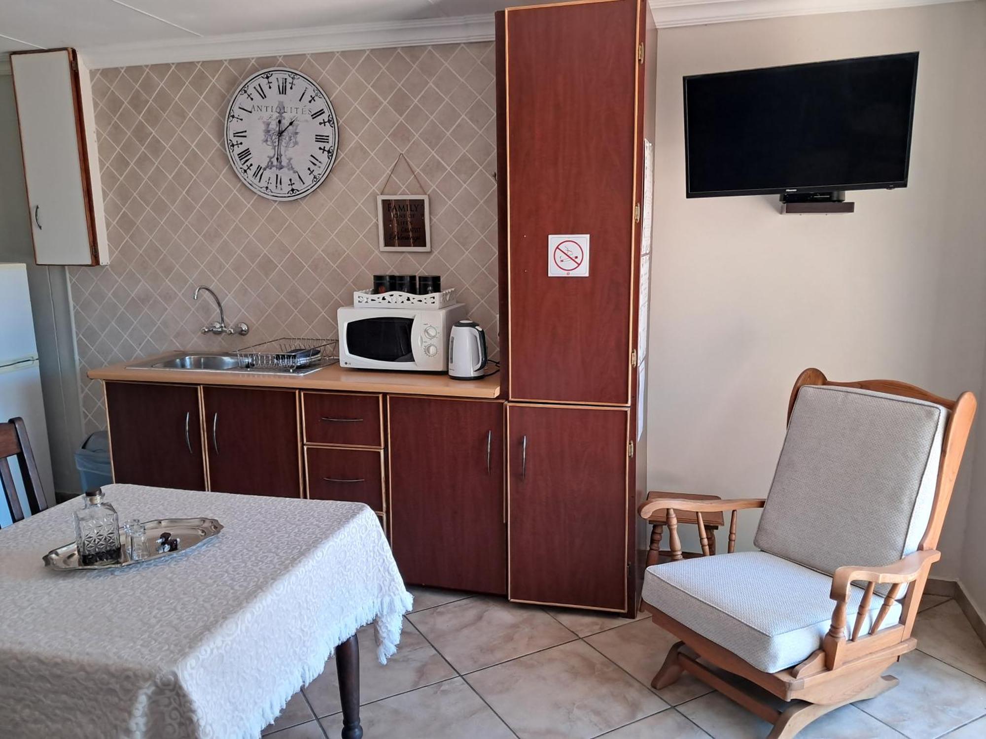 Jakkalsdraai Guest House Почефструм Экстерьер фото